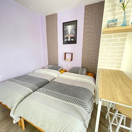 Cozy Compact Studio France แซ็ง-ลุยส์ ภายนอก รูปภาพ