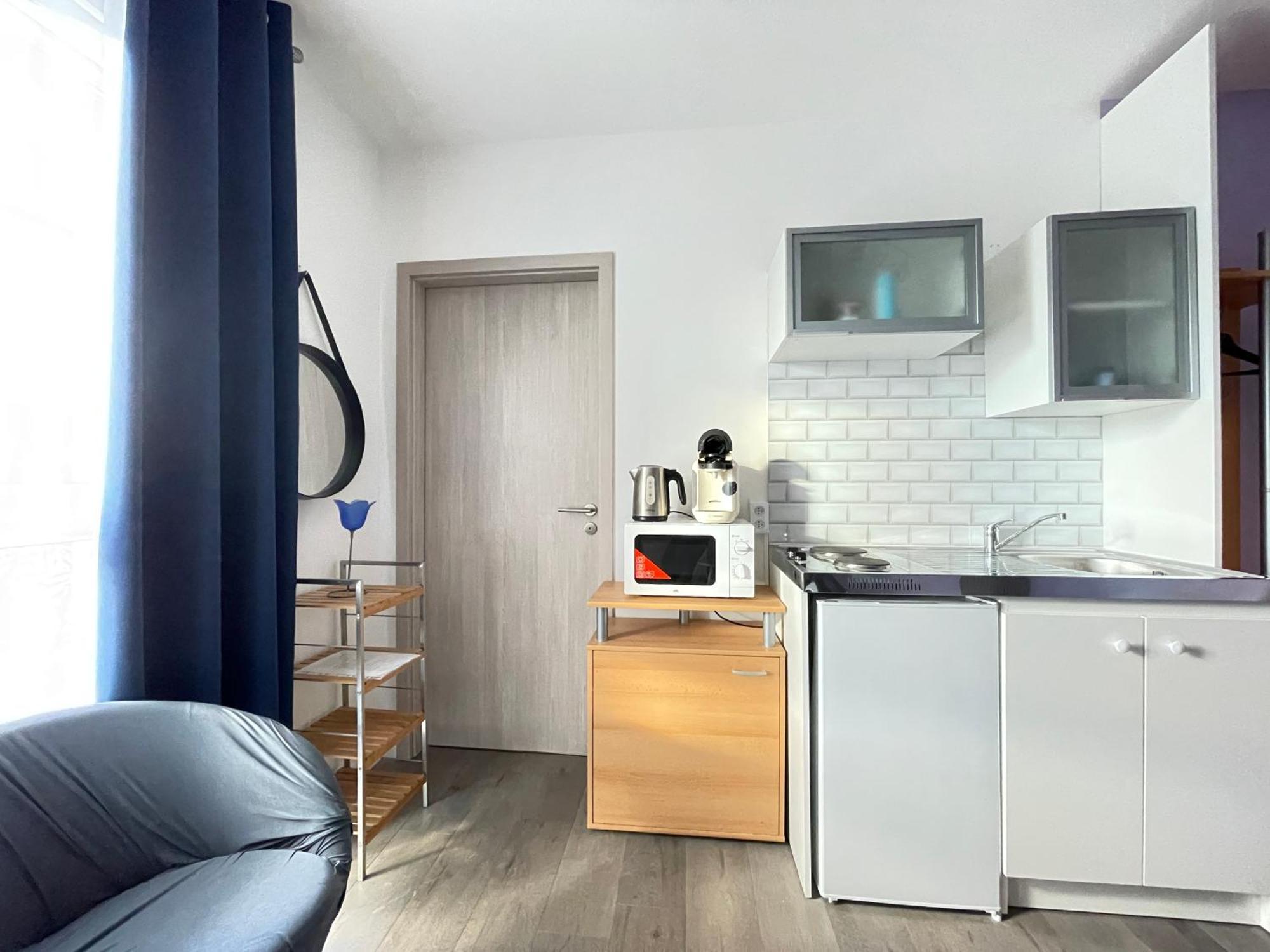Cozy Compact Studio France แซ็ง-ลุยส์ ภายนอก รูปภาพ