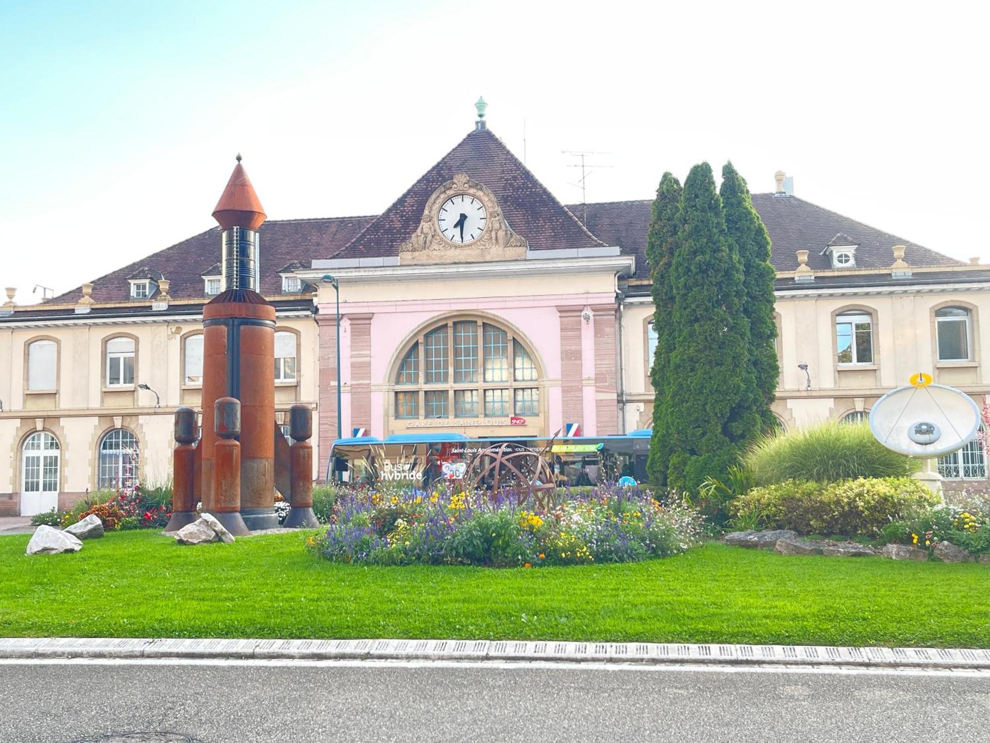 Cozy Compact Studio France แซ็ง-ลุยส์ ภายนอก รูปภาพ